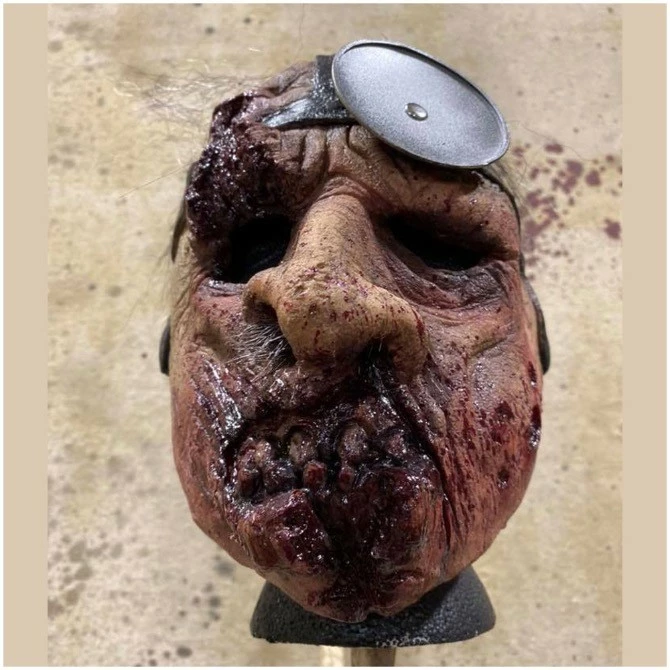 Pumpkin Pulp Bone Saw Mask - Image 2