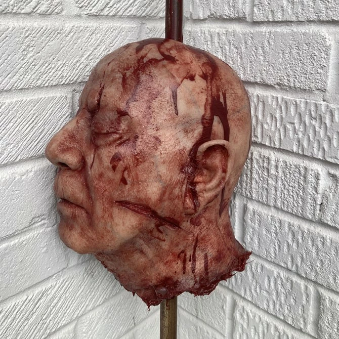Other Silicone Severed Head On Spike Clarence - Image 6