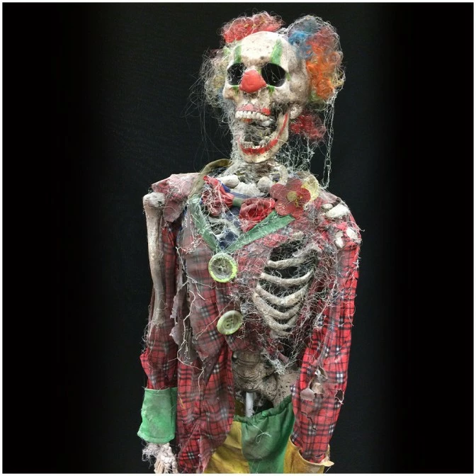Mad About Horror Deluxe Skeleton Clown Prop Pongo - Image 2